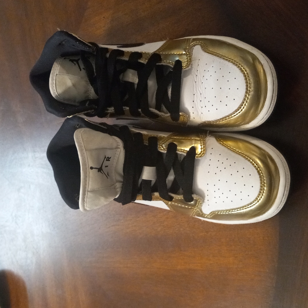 AIR JORDAN SHOES